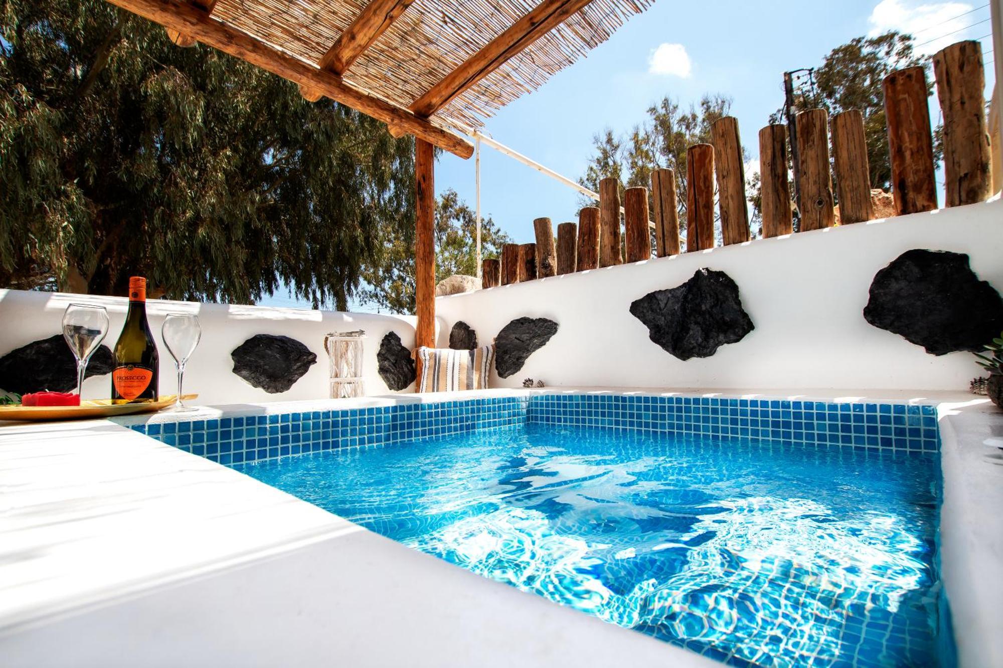 Asera - Prive Jacuzzi Kamári